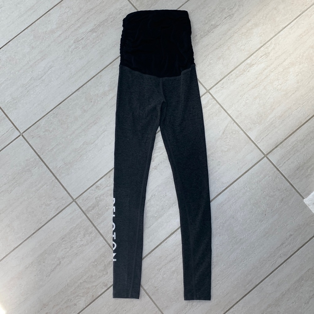 Peloton and beyond yoga maternity leggings xs